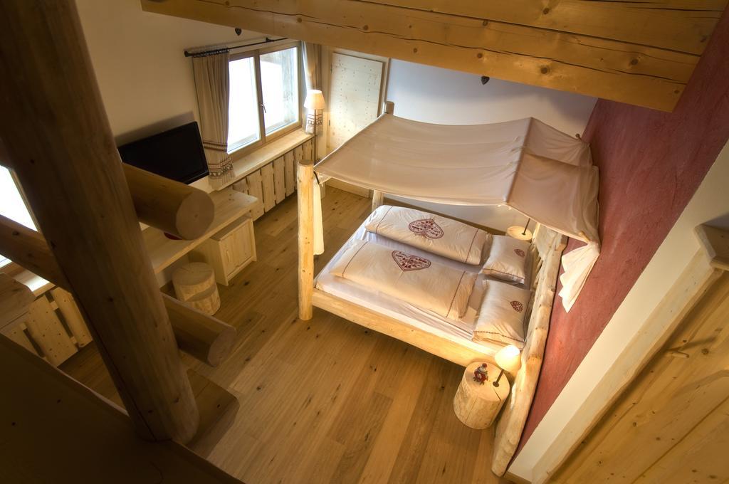Hotel Piz Seteur Selva di Val Gardena Room photo